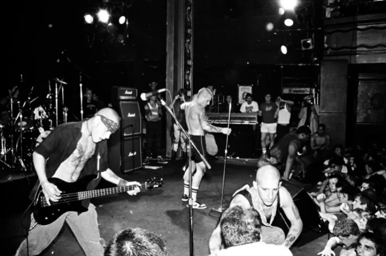 CLASSIC VIDEO OF THE DAY – CRO MAGS