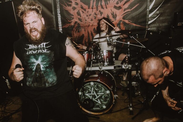 BEGGING FOR INCEST share new single and video visualizer