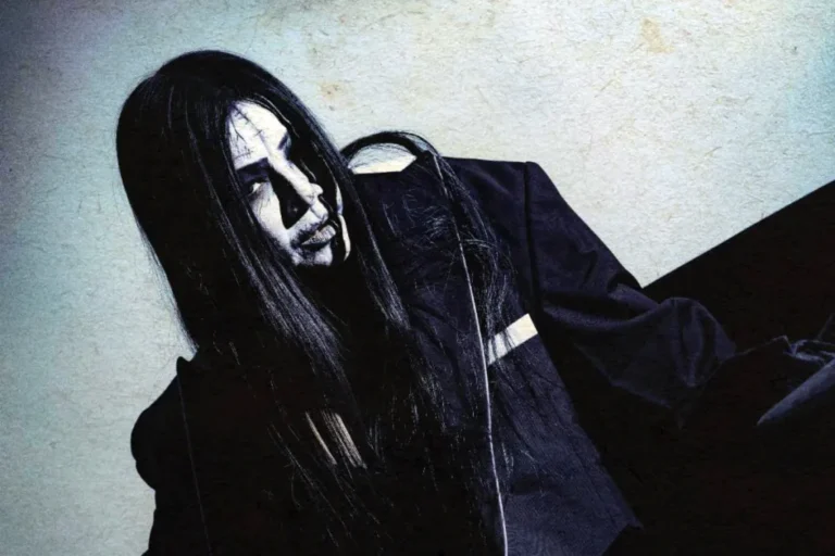 RAVEN BLACK post two new singles