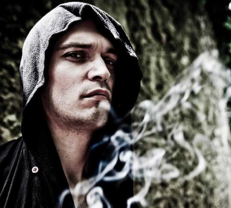 RAUHNACHT unleash new audio single