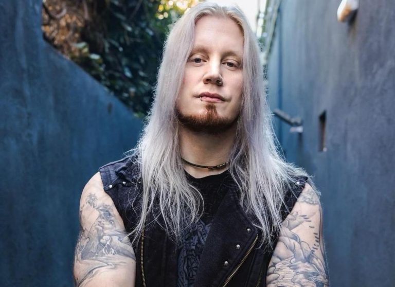 MARC HUDSON premieres new music video