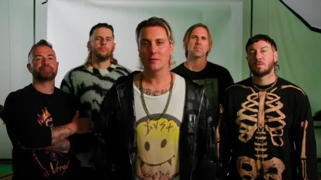 AVENGED SEVENFOLD offer new single and music video