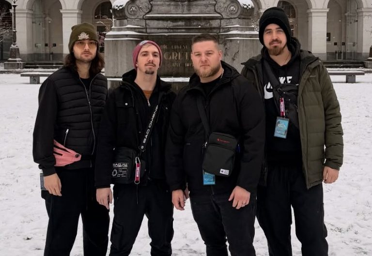 LARCENIA ROE debut new single and music video